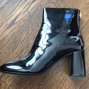 Brand New! Alice and Olivia Patent Mulberry Boot